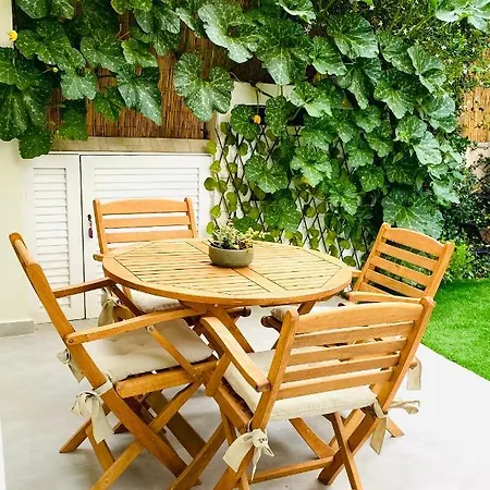 Ivy, 4 Minutes From The Sea Appartamento *