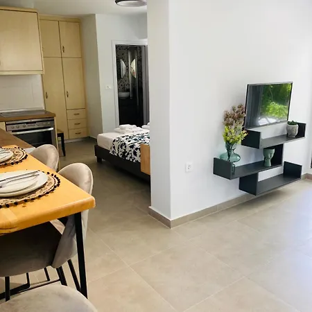 Apartment Ivy, 4 Minutes From The Sea