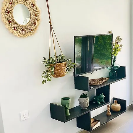 Ivy, 4 Minutes From The Sea *