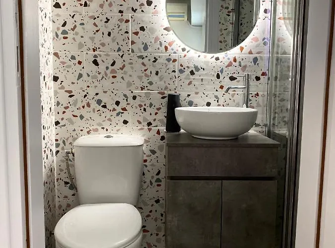 Ivy, 4 Minutes From The Sea 아파트 *