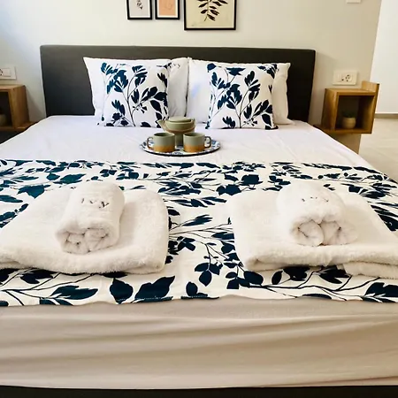 Ivy, 4 Minutes From The Sea Apartamento La Canea