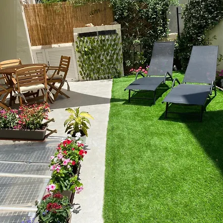 Ivy, 4 Minutes From The Sea Apartamento *